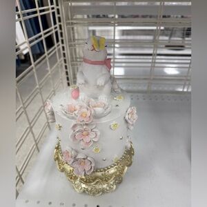 Floral bunny Figurine with Gold Base cake